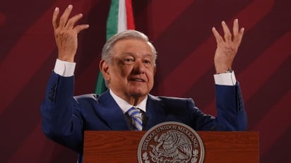 'Es como un striptease político'; AMLO celebra unión de PRI y PAN en marcha para defender al INE