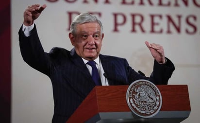 Con canción de 'El Puma', AMLO se burla de la próxima marcha en defensa del INE 