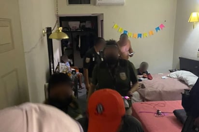 Hacinados en hotel de Reynosa, así fueron hallados 34 migrantes; la mayoría de Kazajistán