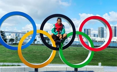 La boxeadora mexicana Esmeralda Falcón rifa uniforme por la falta de apoyo de Conade: La pugilista compartió la forma en la que sus seguidores pueden apoyarla en su sueño rumbo a París 2024