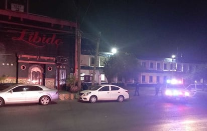 Sujetos disparan contra instalaciones de un bar en Monterrey