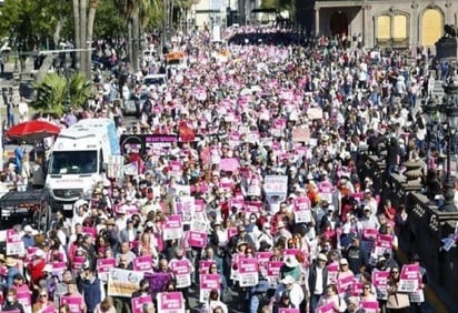 Hoy marcha México para defender al INE del Plan B impuesto por AMLO