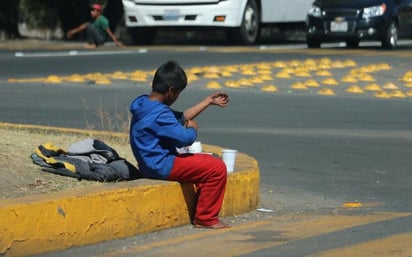 Niños migrantes son 'el gancho' para obtener dinero fácilmente