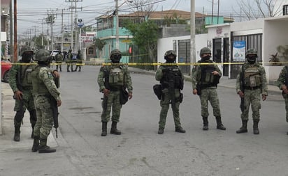 Camioneta iba sin placas y a exceso de velocidad, dice Sedena sobre caso de jóvenes asesinados en Nuevo Laredo