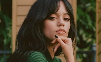 Jenna Ortega demuestra por qué es la actriz del momento con este osado “total black”: La actriz de “Merlina” sigue conquistando al público, aunque esta vez lo hizo gracias a su acertada elección de vestuario.