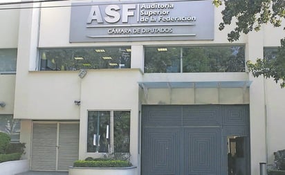 ASF reconoce fallos en el gasto de Segalmex y obras emblemáticas; confía en que 'pronto se enderece el barco'