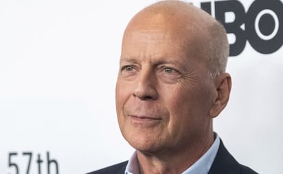 Captan a Bruce Willis luego de ser diagnosticado con demencia frontotemporal: El padecimiento provoca alteraciones en el pensamiento y en la conducta