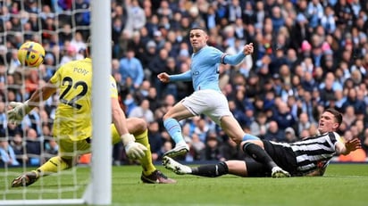 Manchester City no falló ante Newcastle y sigue de cerca al líder, Arsenal