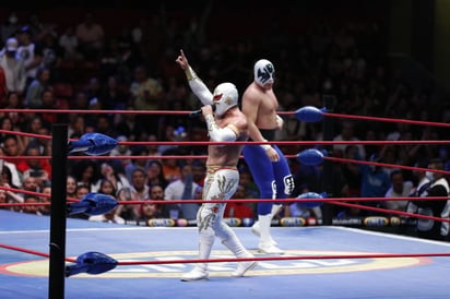 CMLL: místico, ángel de oro y volador jr. se impusieron a oráculo, atlantis jr. y rocky romero