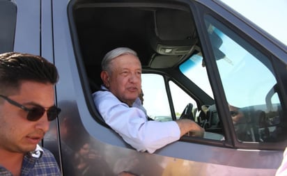 “Aguanta, el pueblo se levanta”: AMLO respalda a Samuel Gracía por intento de desafuero