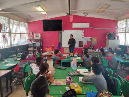 4C participa en clase 'Un mundo extraordinario, nómadas de lectura' 