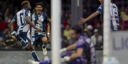 Afición del América abuchea con todo a Óscar Jiménez tras sus errores