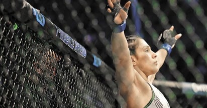 Alexa Grasso triunfa en UFC