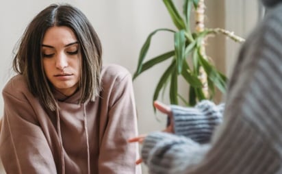 Qué es la revictimización y de qué manera afecta a las mujeres