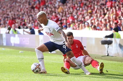 Keylor Navas y el Nottingham Forest caen por goleada ante el Tottenham