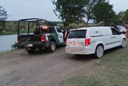 Un cuerpo más de un hombre en el Río Bravo