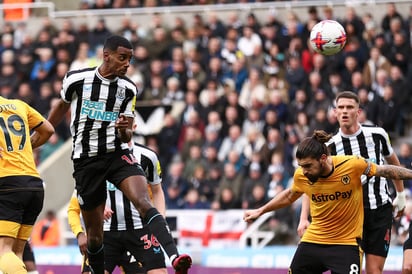 Premier League: Wolves de Raúl Jiménez fueron derrotados por el Newcastle