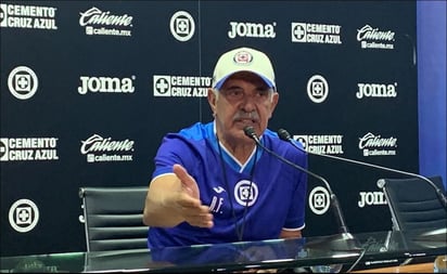 Tuca Ferretti confía en sus delanteros a pesar de su baja cuota goleadora: El director técnico de Cruz Azul no está preocupado porque asegura que su equipo ha generado oportunidades de marcar 