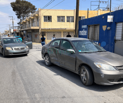 Adulto mayor provoca choque en la Zona Centro de Monclova