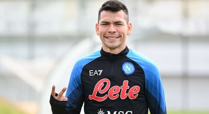 'Chucky' Lozano volvió a entrenar con Napoli 