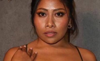 Yalitza Aparicio inspira con este vestido lencero y revela la particular relación que tiene con su mamá: La actriz del momento volvió a triunfar con su elección de vestuario y su mensaje de empoderamiento.