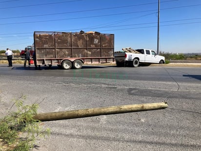 Tráiler provoca doble accidente en Colinas de Santiago de Monclova