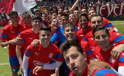 VIDEO: Fiesta en la tribuna de Chivas, previo al Clásico Nacional