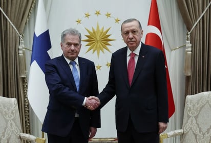 Erdogan pide al Parlamento turco ratificar la adhesión de Finlandia a la OTAN