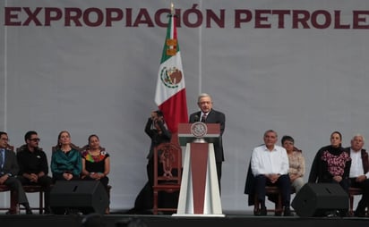 AMLO llena el Zócalo con llamado del mitin 18-Marzo