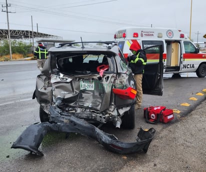 Paisano provoca fuerte choque por alcance en la colonia Diana Laura de Frontera