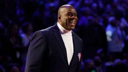 'Magic' Johnson busca adquirir a los Washington Commanders