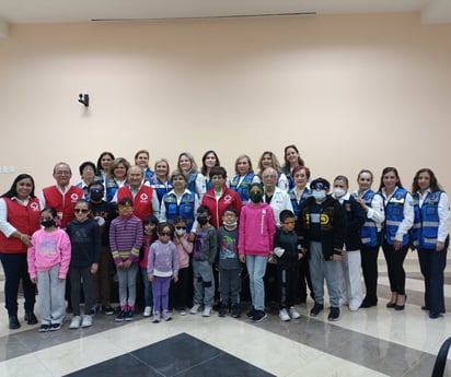 Niños y adolescentes con estrabismo fueron intervenidos en la Cruz Roja de manera gratuita 