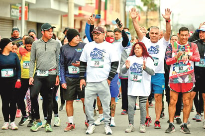 SIMAS reconoció a usuarios por participar en la carrera anual 5K