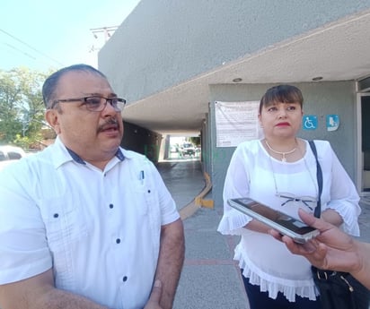 Docentes se manifiestan por las carencias del ISSSTE de Monclova 