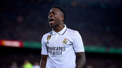 LaLiga denuncia insultos racistas a Vinícius en el Camp Nou durante el Clásico