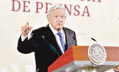 AMLO se lanza contra la Corte tras freno al Plan B: 'Son una mafia'