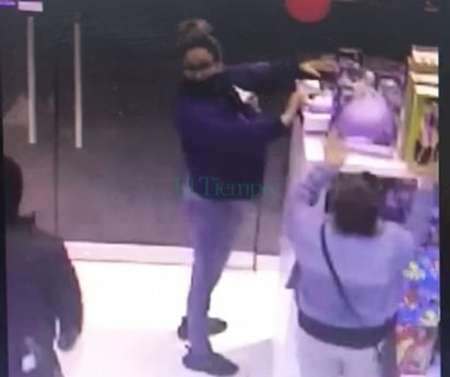 Farderas roban juguetería del Mall Paseo Monclova