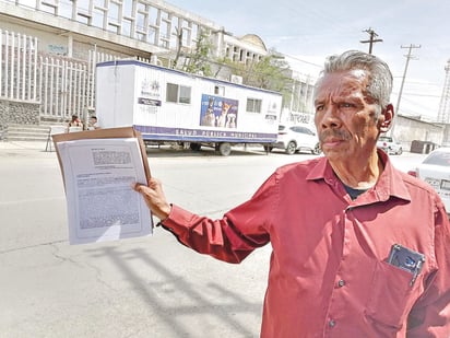 Militantes morenistas en contra de César Flores Sosa; repudian su candidatura a diputado