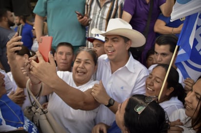 'La unión hace la fuerza': Arranca Paredes campaña