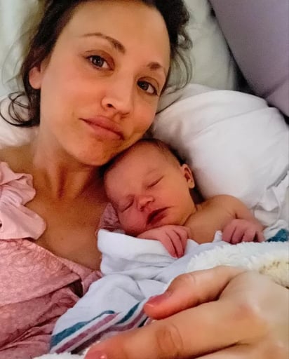 Kaley Cuoco le da la bienvenida a su hija