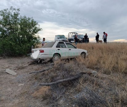 Bomberos de Escobedo atiende dos salidas de camino en la carretera 57