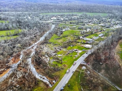 5 muertos deja tormenta 'destructiva' con tornados en EU