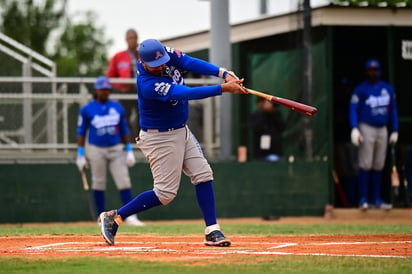 Acereros a un out de lanzar juego sin hit y gana por 10-1