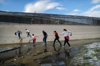 Murieron 955 migrantes en su paso por México en 2022