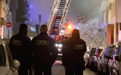 Derrumbe de dos edificios en Marsella, Francia, deja 10 personas bajo los escombros 