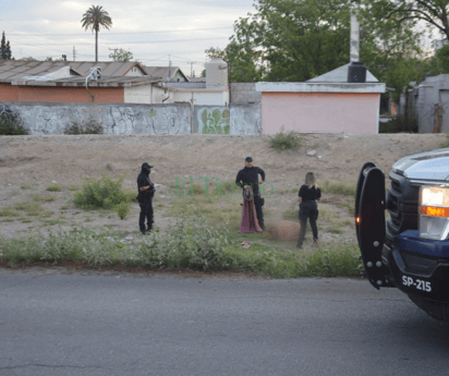 Mujer caminaba desnuda sobre el bulevar Harold R. Pape de Monclova