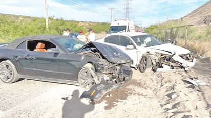 Dos lesionados deja choque en la Puerta 4 