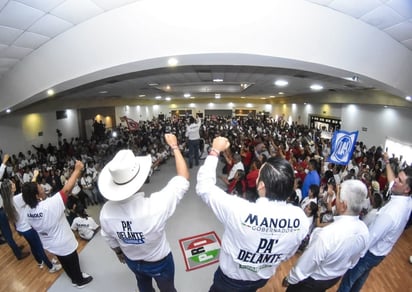 Manolo Jiménez y Alfredo Paredes recibieron el apoyo de la sociedad Civil y de taxistas