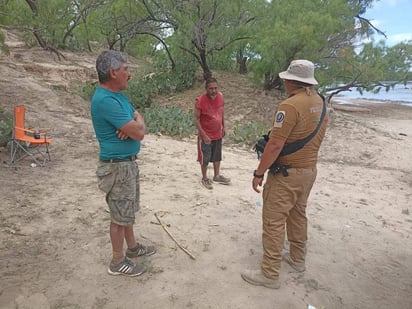 Pescador de Nava muere ahogado; lancha se volcó