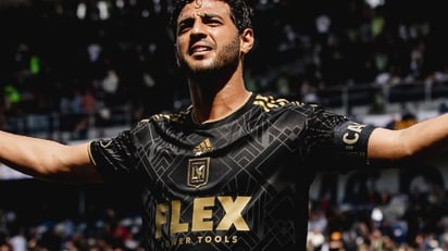 Carlos Vela marcó doblete y humilló al Galaxy del Chicharito en el Clásico del Tráfico